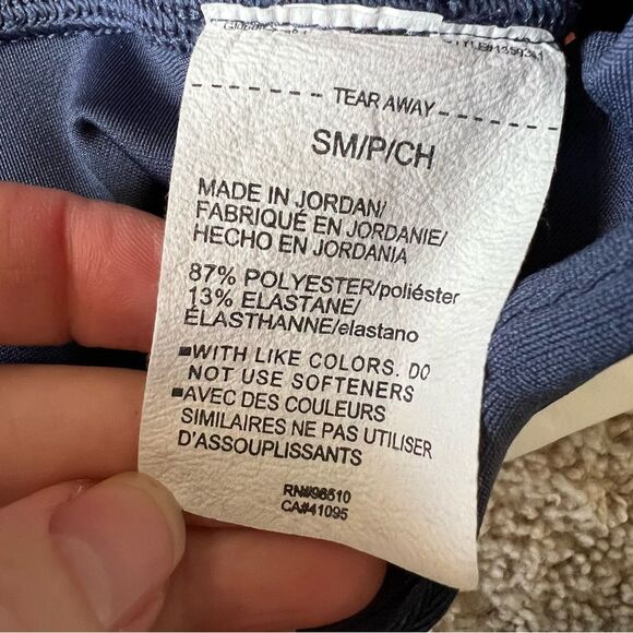 Under armour NWOT heatgear compression leggings women’s size small purple - Picture 5 of 6